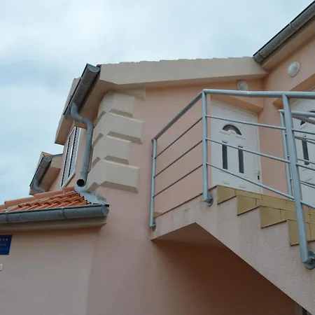 Apartments Matej Pag Town Extérieur photo