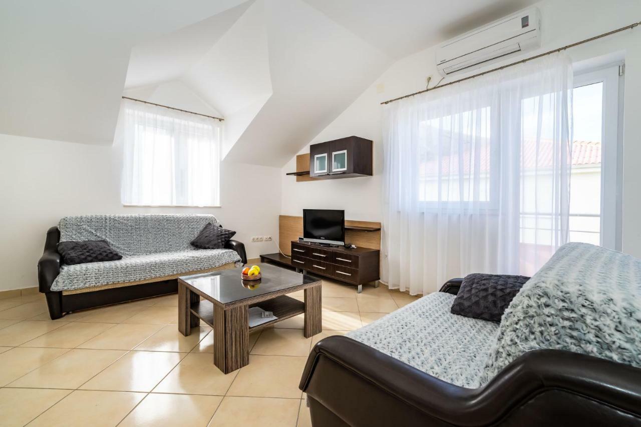 Matej Apartment *
